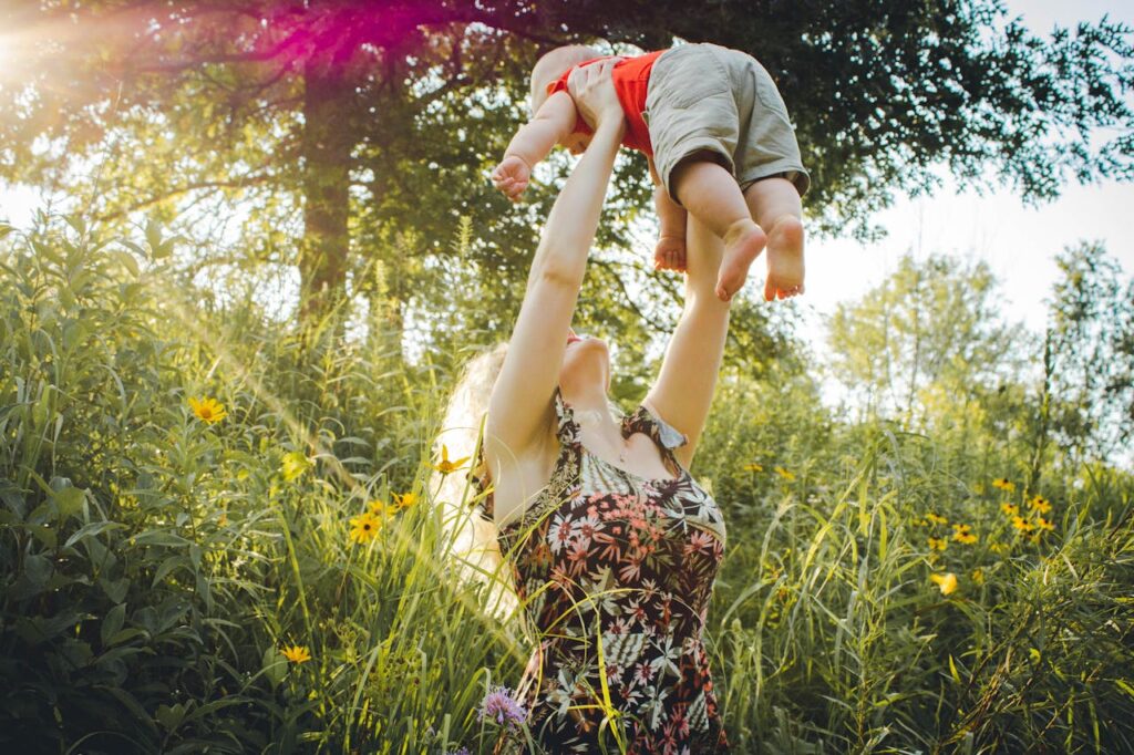 Natur Mutter Kind Sonne Zeit in der Natur – Für Familien unerlässlich